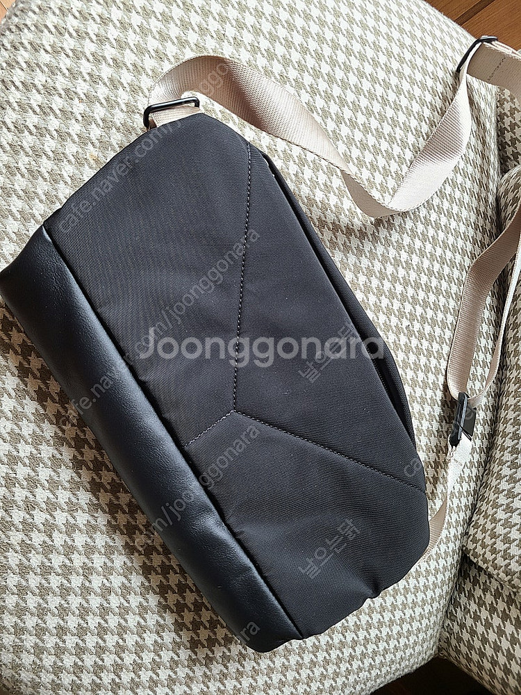 벨로이 Bellroy 프리미엄 슬링백 7L--4