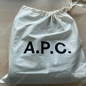 APC 하프문백 실착X 택포 5만