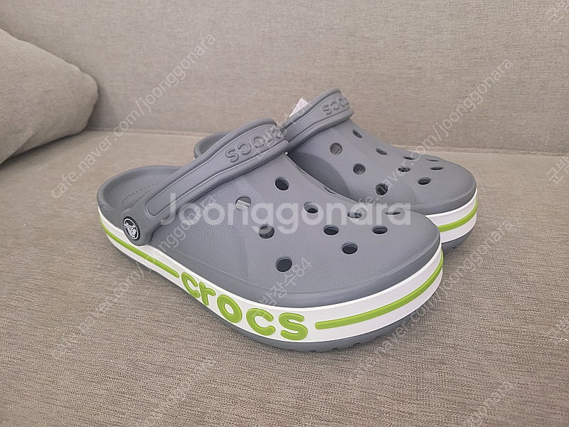 새상품 크록스 240--0