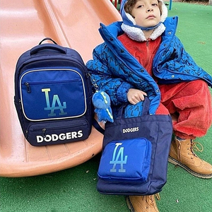 쇼핑백가능! 쿨거시9만5천택포! 미착용 택달린새제품 선물가능 MLB 키즈 메가로고 책가방 세트 남아여아공용 책가방+보조가방 신주머니 세트