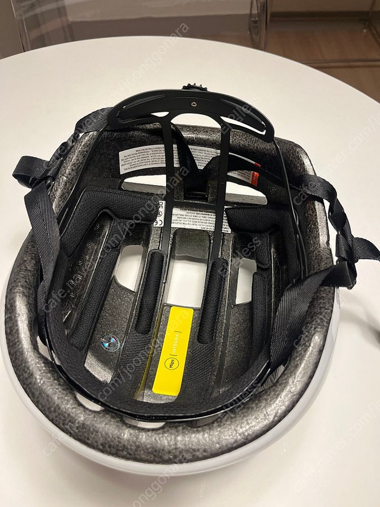 POC 옴니 에어 아시안핏 mips 헬멧 판매 합니다--4