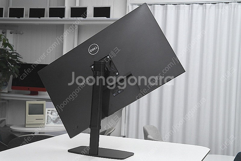 DELL 델 P3223QE 4K 팝니다.--2