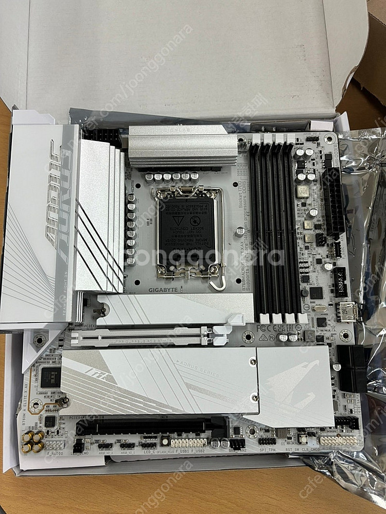 기가바이트 b760m Aorus Elite x ax 판...--0