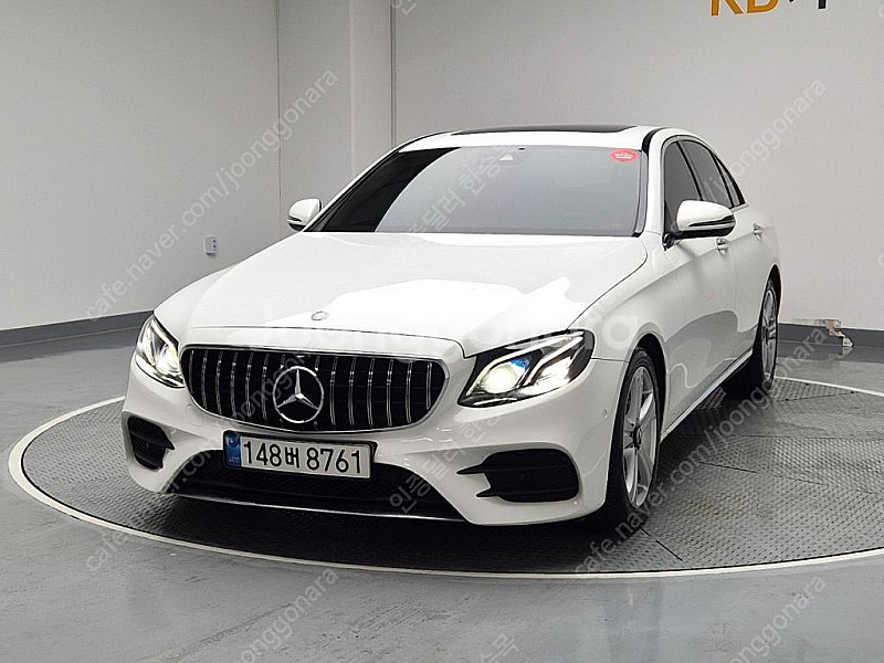 벤츠E-클래스 W213 E220d 아방가르드 (5인승)...--0