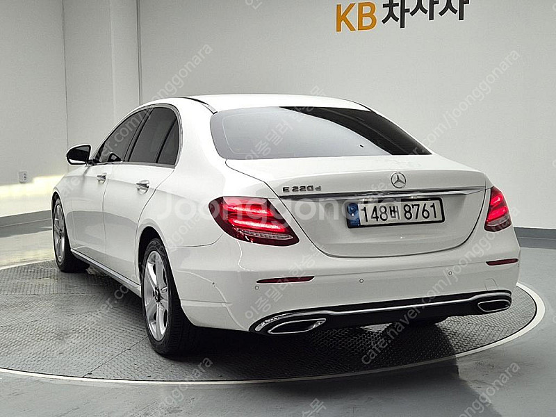 벤츠E-클래스 W213 E220d 아방가르드 (5인승)...--1