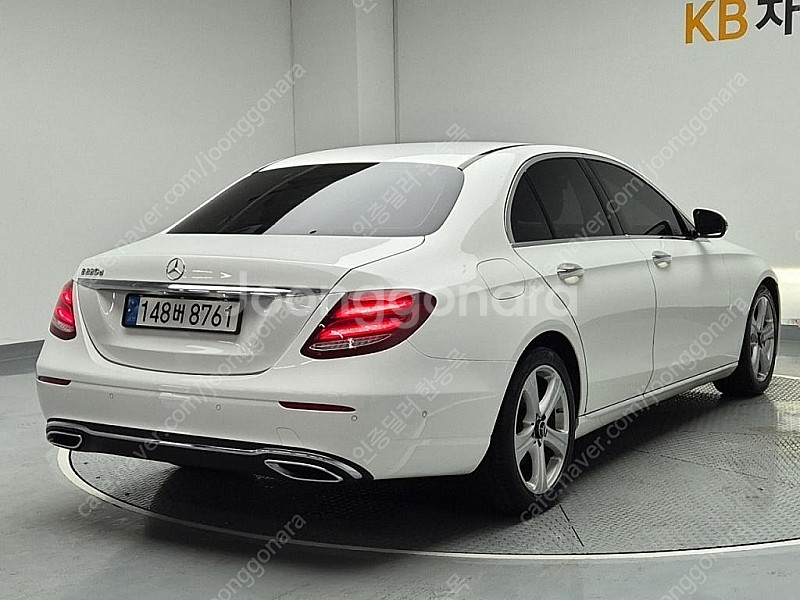 벤츠E-클래스 W213 E220d 아방가르드 (5인승)...--2