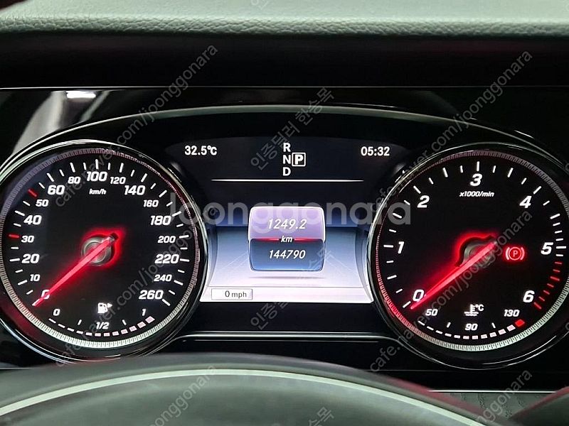 벤츠E-클래스 W213 E220d 아방가르드 (5인승)...--5