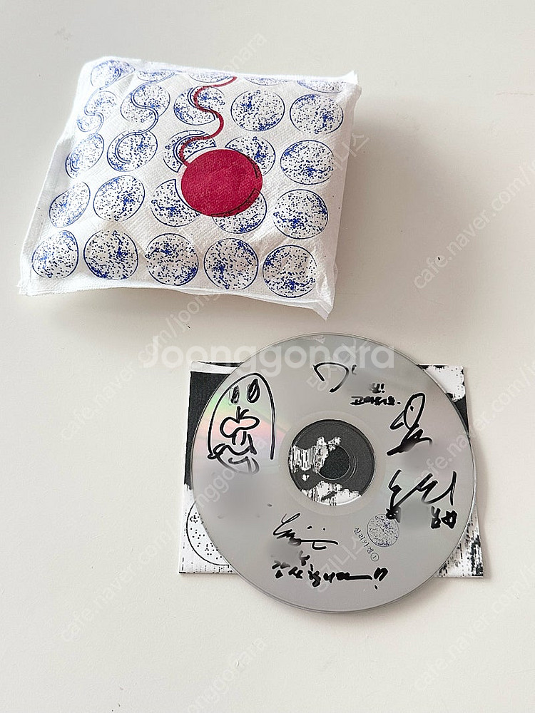 실리카겔 ep 앨범 새삼스레 들이켜본 무중력 사슴의 다...--0
