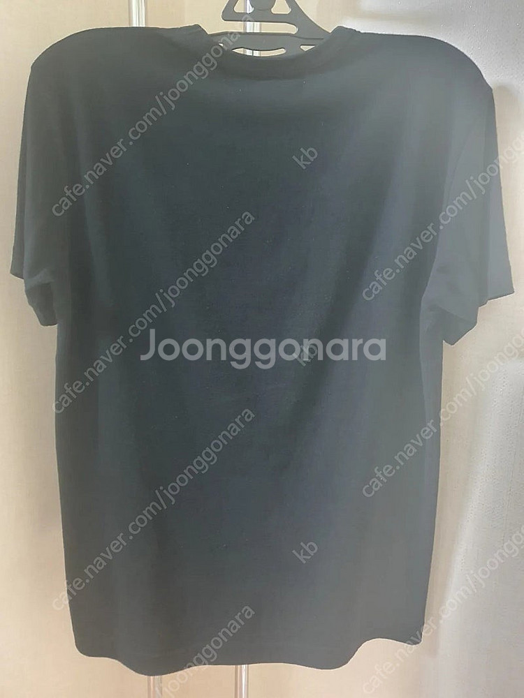 꼼데가르송 남성 반팔 판매합니다!--1