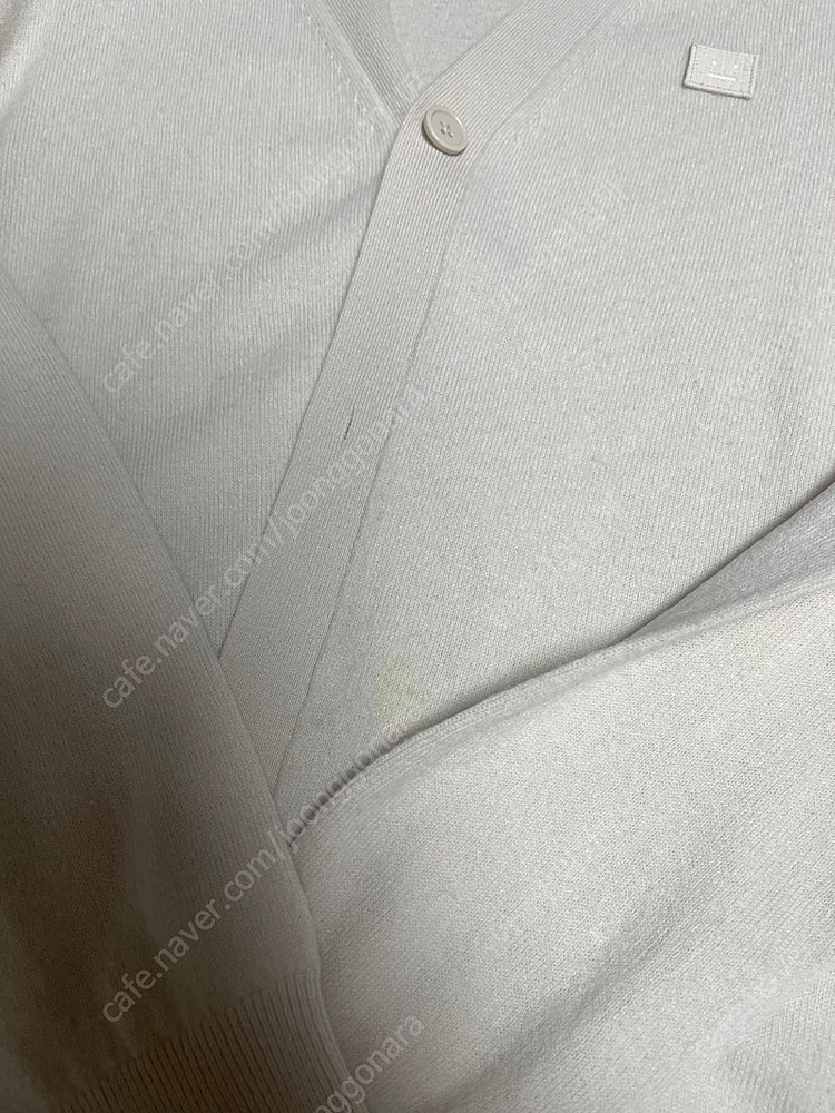 아크네 포바핏 이모지가디건 크림L 이미지