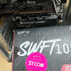 XFX swift 105 rx6400 lp형으로 일반형과 교환 원합니다.