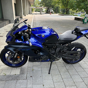 2022 YZF-R7 네고 찔러보세요