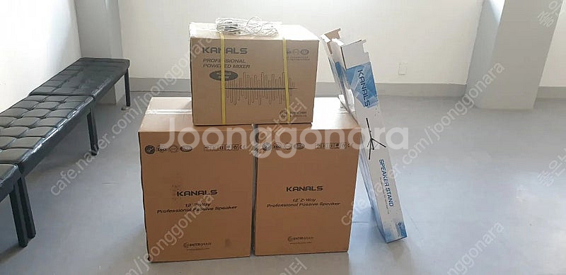 파워드믹서 1대 스피커2대 스탠드2개 싹다 새제품 입니...--0