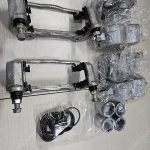 올뉴 카니발 앞 2p 캘리퍼 좌우세트