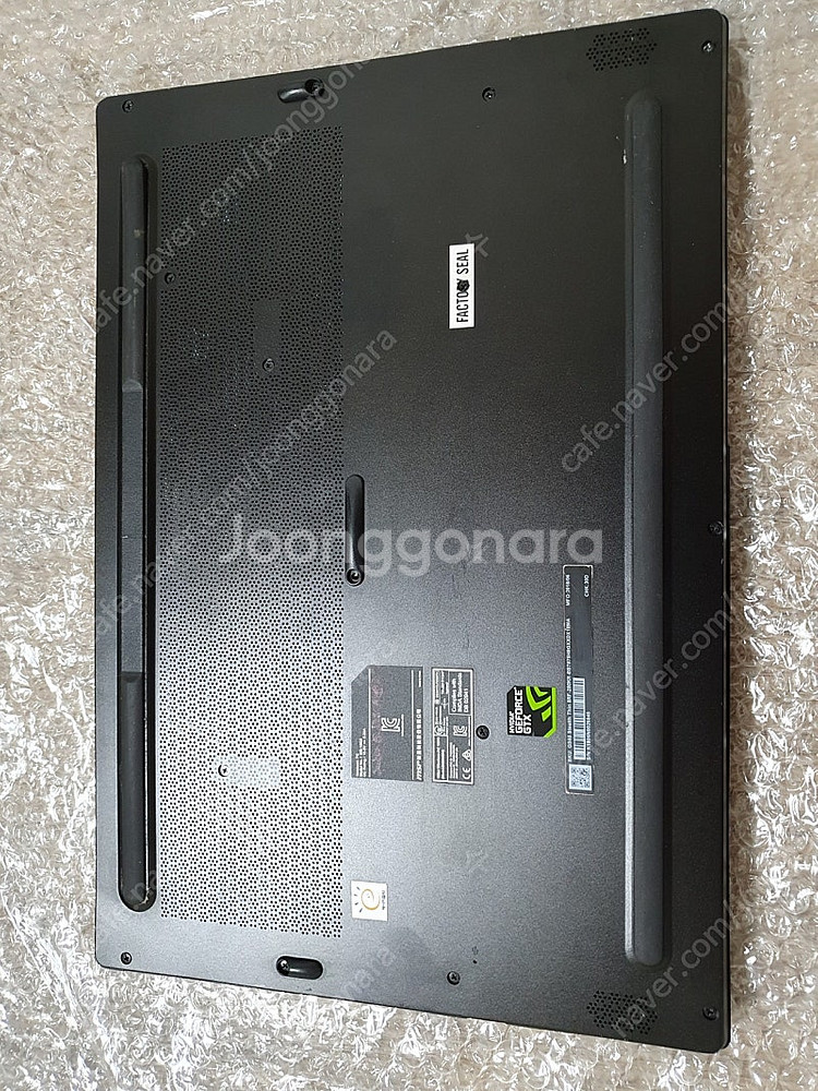 MSI GS65 Stealth Thin 8RF--1