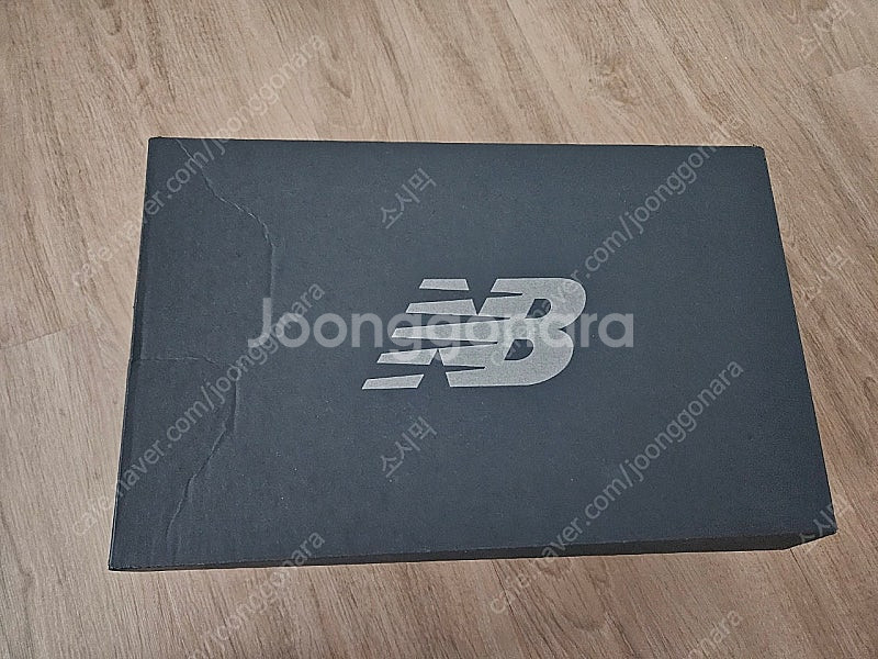 뉴발란스 574 리이매진드 네이비 240 사이즈 택포--3