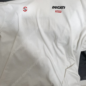슈프림 x ducati 반팔팝니다
