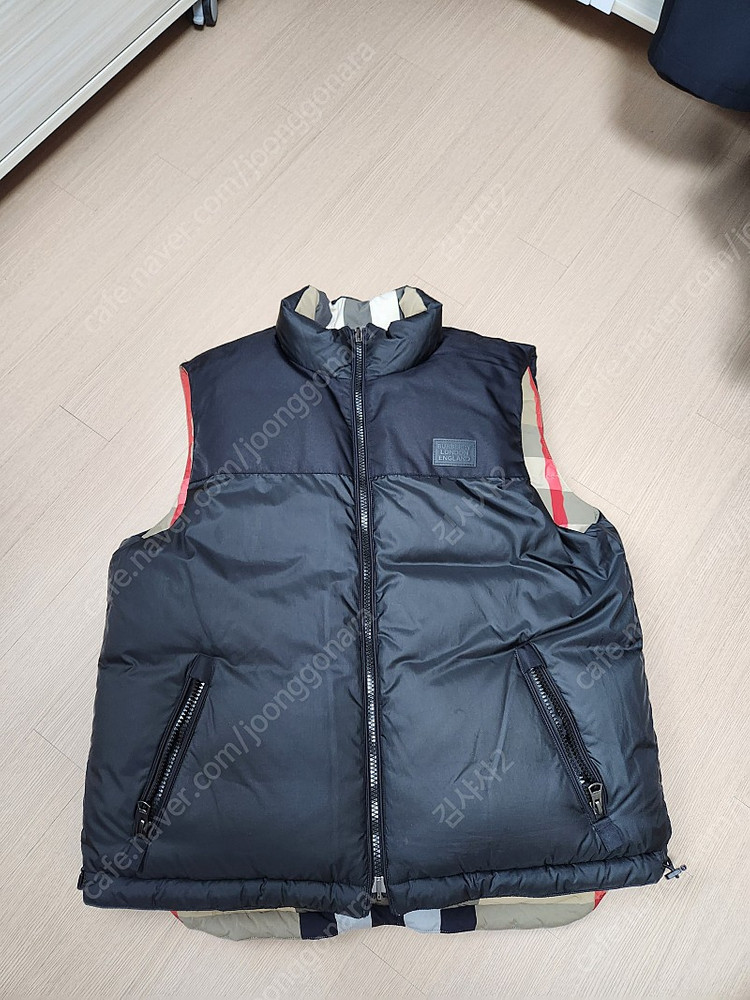 버버리 리버서블 패딩조끼 팝니다(XL) 이미지