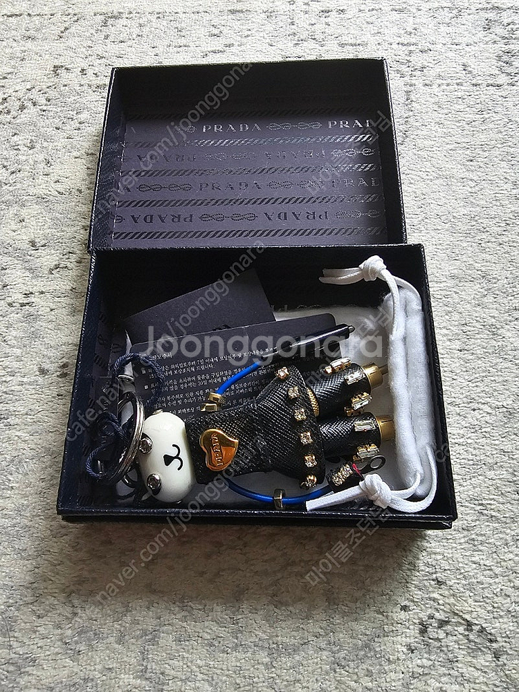 프라다 로봇 사파이어 명품키링 키체인--0