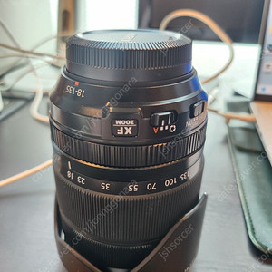후지 xf 18-135mm 렌즈 판매합니다.