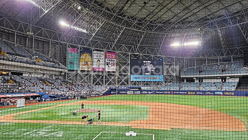 8/13,15기아타이거즈vs키움1루테이블--0