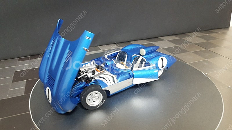 1:18 다이캐스트 오토아트(AUTOART) 콜벳 SS...--5