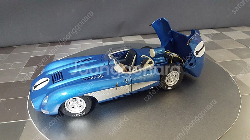1:18 다이캐스트 오토아트(AUTOART) 콜벳 SS...--6