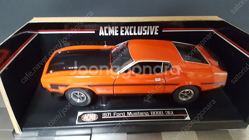 1:18 다이캐스트 머슬카 ACME 머스탱과 쉐보레 블...--4