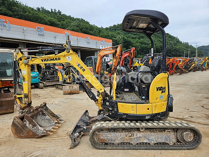 중고미니굴삭기 얀마 VIO23 19년 3000시간 포크...--0