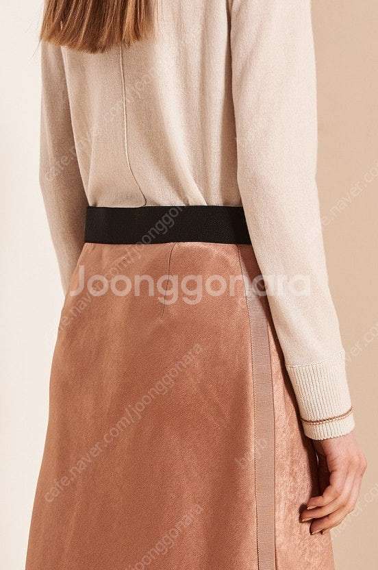 한섬 랑방컬렉션 슬릿 밴딩 스커트 새틴 느낌 롱스커트--6