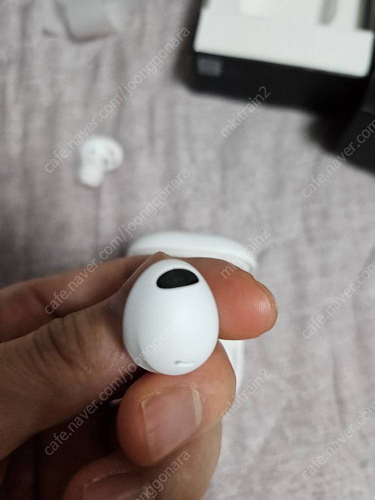 버즈2 프로 흰색 팝니다--5