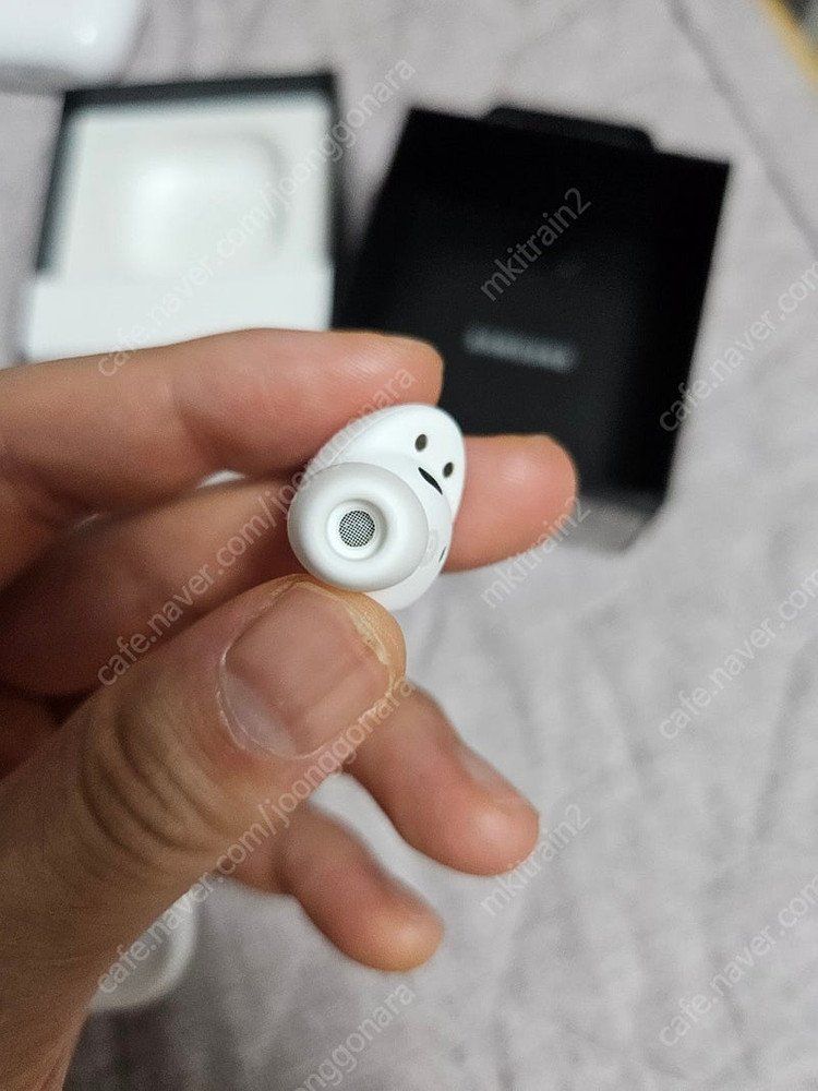 버즈2 프로 흰색 팝니다--6