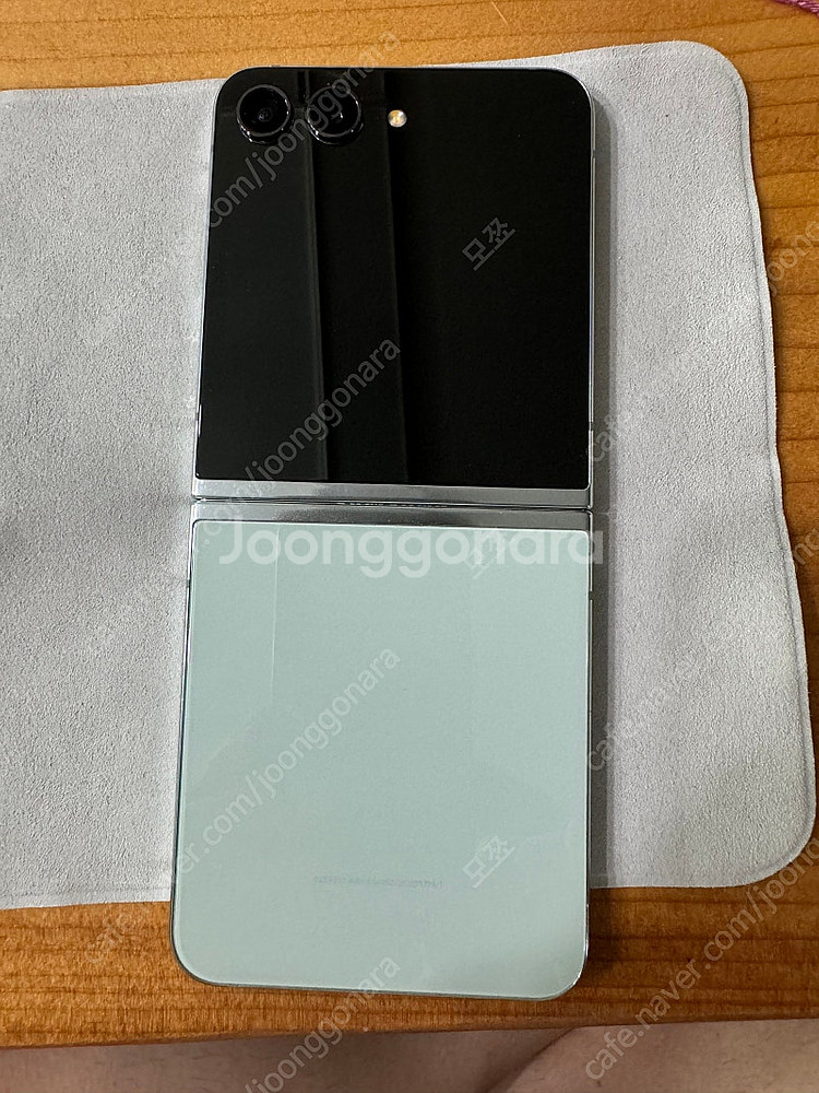 수원)자급제 갤럭시z플립5 256 민트 단품 팝니다--0
