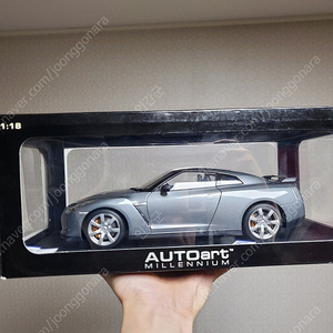 1:18 스케일 오토아트 닛산 R35 GT-R 다이캐스트 모형자동차 16.5만