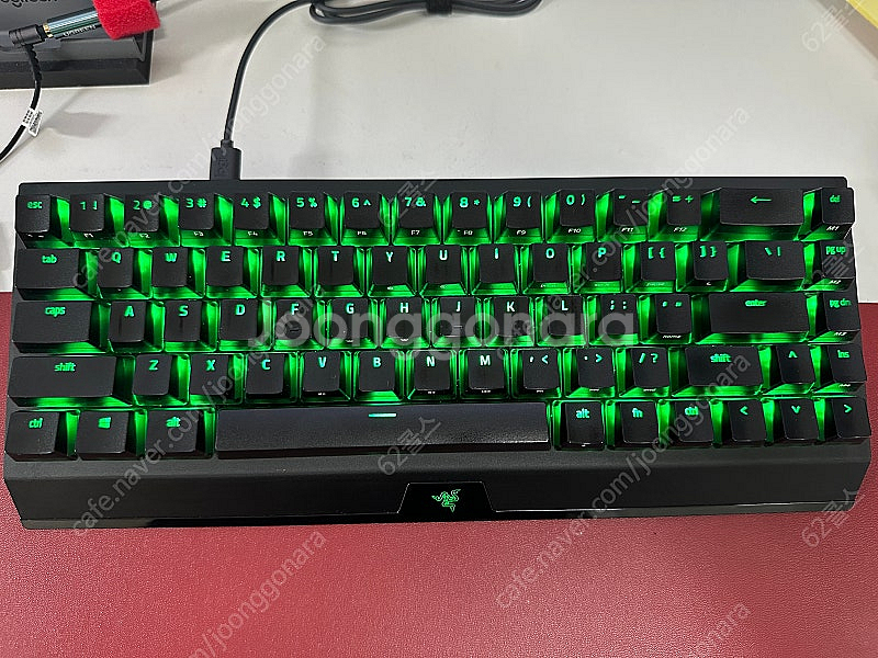 레이저 블랙위도우 v3 미니 하이퍼스피드 팬텀 에디션--0