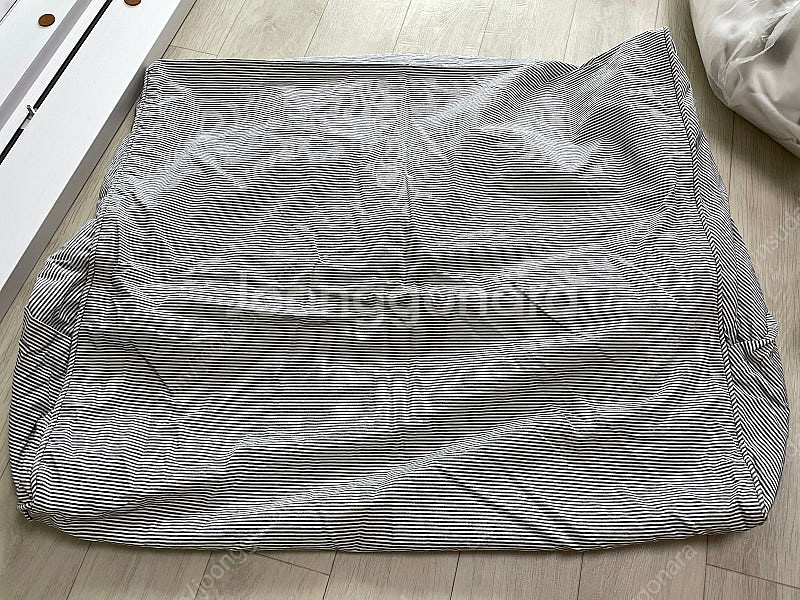 유즈 삼각등쿠션 중형 커버만(택포)--2