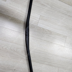 알로이 MTB 핸들바 720mm(스페셜라이즈드 에픽콤프 탈거) 팝니다.
