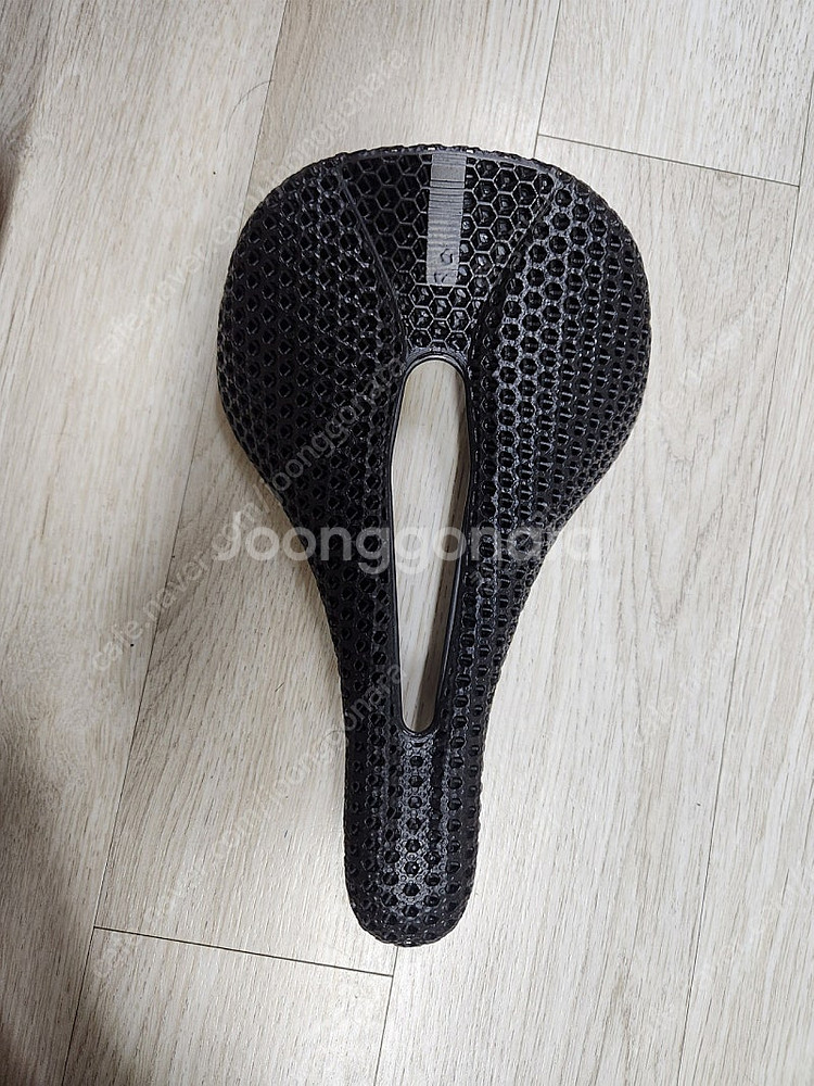 ryet 3d 안장 팝니다.--0