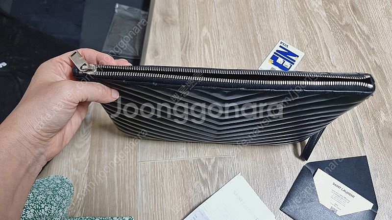 생로랑 클러치백--5