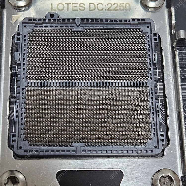 msi b650i 보드 팝니다.--1