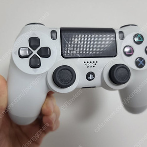 [판매] 정품 듀얼쇼크4 흰색 (택포3.0)