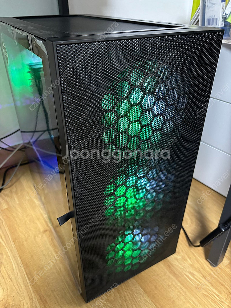 (가격 내림)고사양 게이밍 컴퓨터 본체 4070S--1