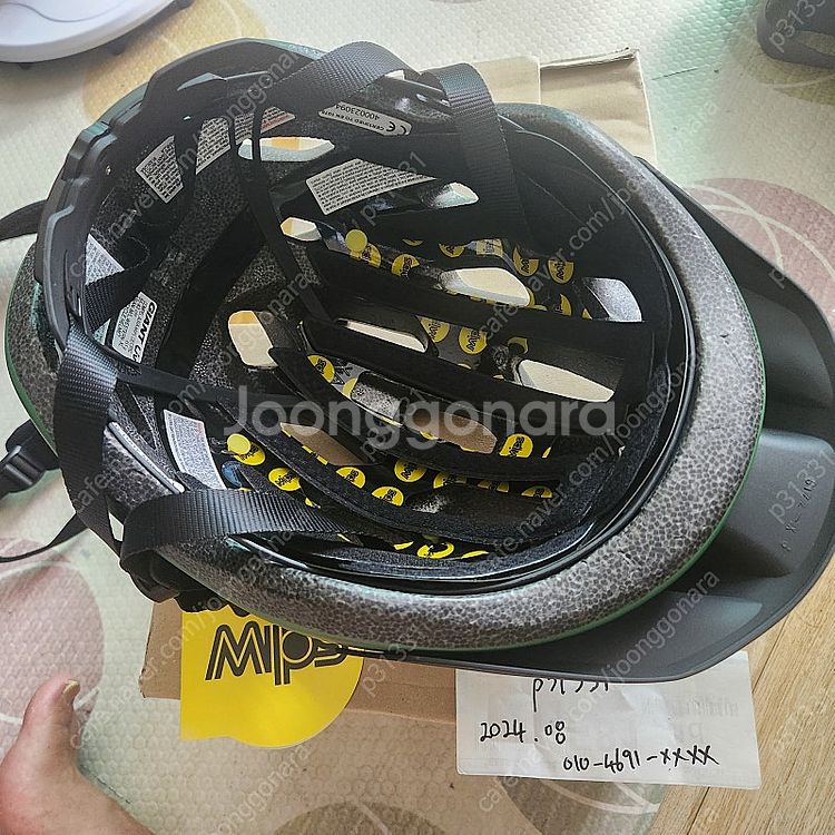 새제품 자이언트 콤펠 Mips 자전거 헬멧 팝니다. 5...--3