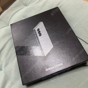갤럭시 z폴드6 512GB 실버 자급제 미개봉