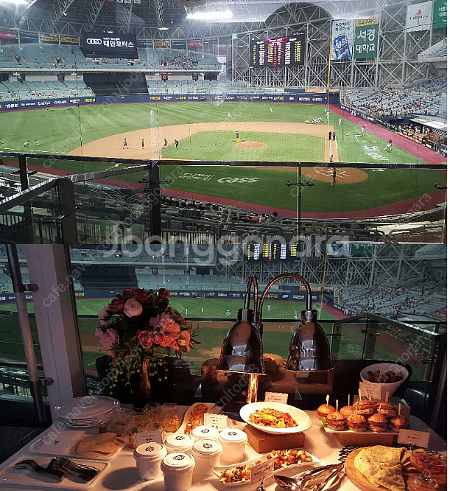 [ 최강야구 통로석 ] 8월 11일 몬스터즈 vs 동의...--0