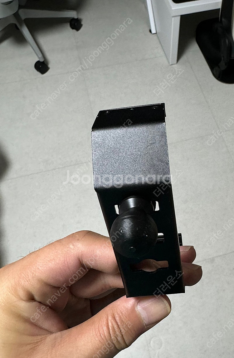 f10 520d 코모도거치대 팝니다--0