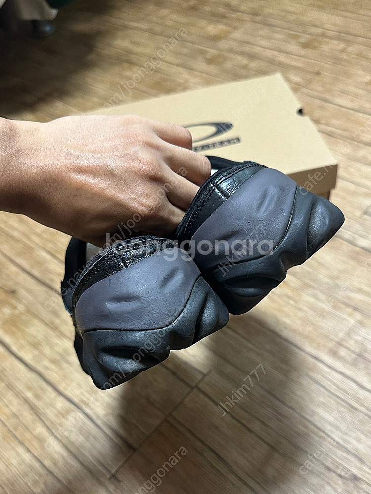 오클리 뮬 팩토리 팀 x 브레인 데드 오스트리치 찹 쏘...--5