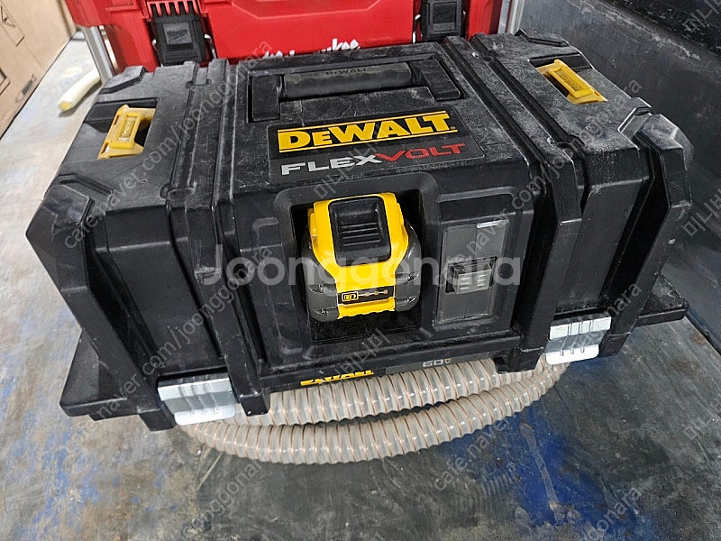 디월트 dcv585 청소기 플랙스볼트 60V 베터리 포...--0