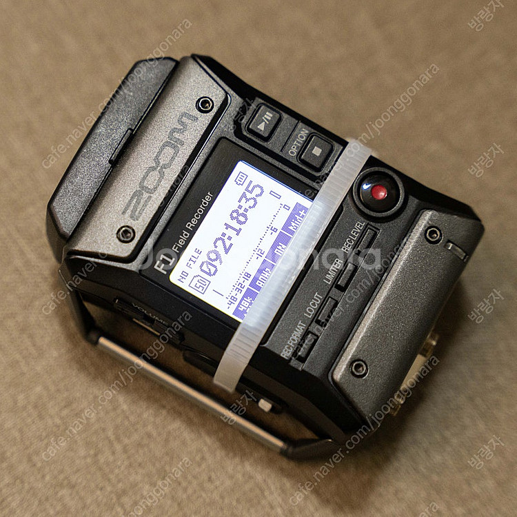 ZOOM F1--4