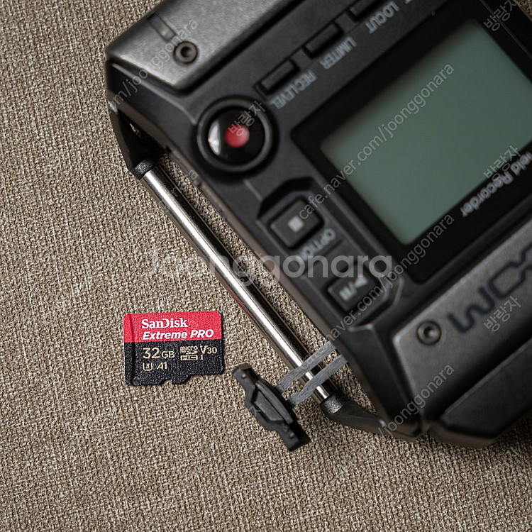 ZOOM F1--9